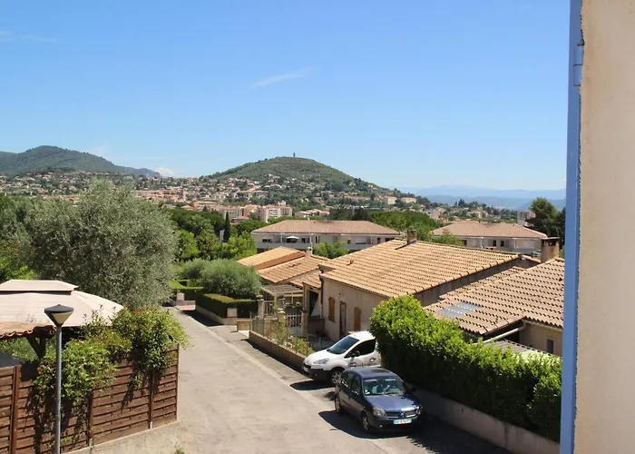 فندق مبيت وإفطار D'hotes Elisa & Etienne