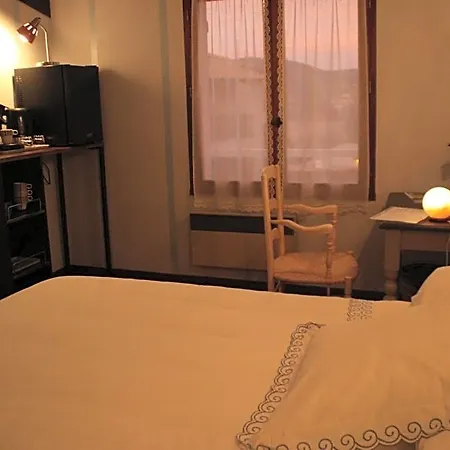 D'hotes Elisa & Etienne Bed & Breakfast 4*